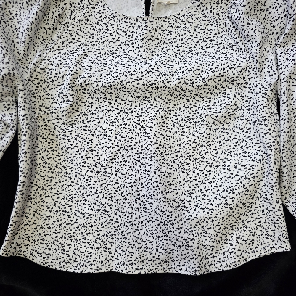 MELLODAY Monochrome Patterned Blouse - Picture 2 of 10